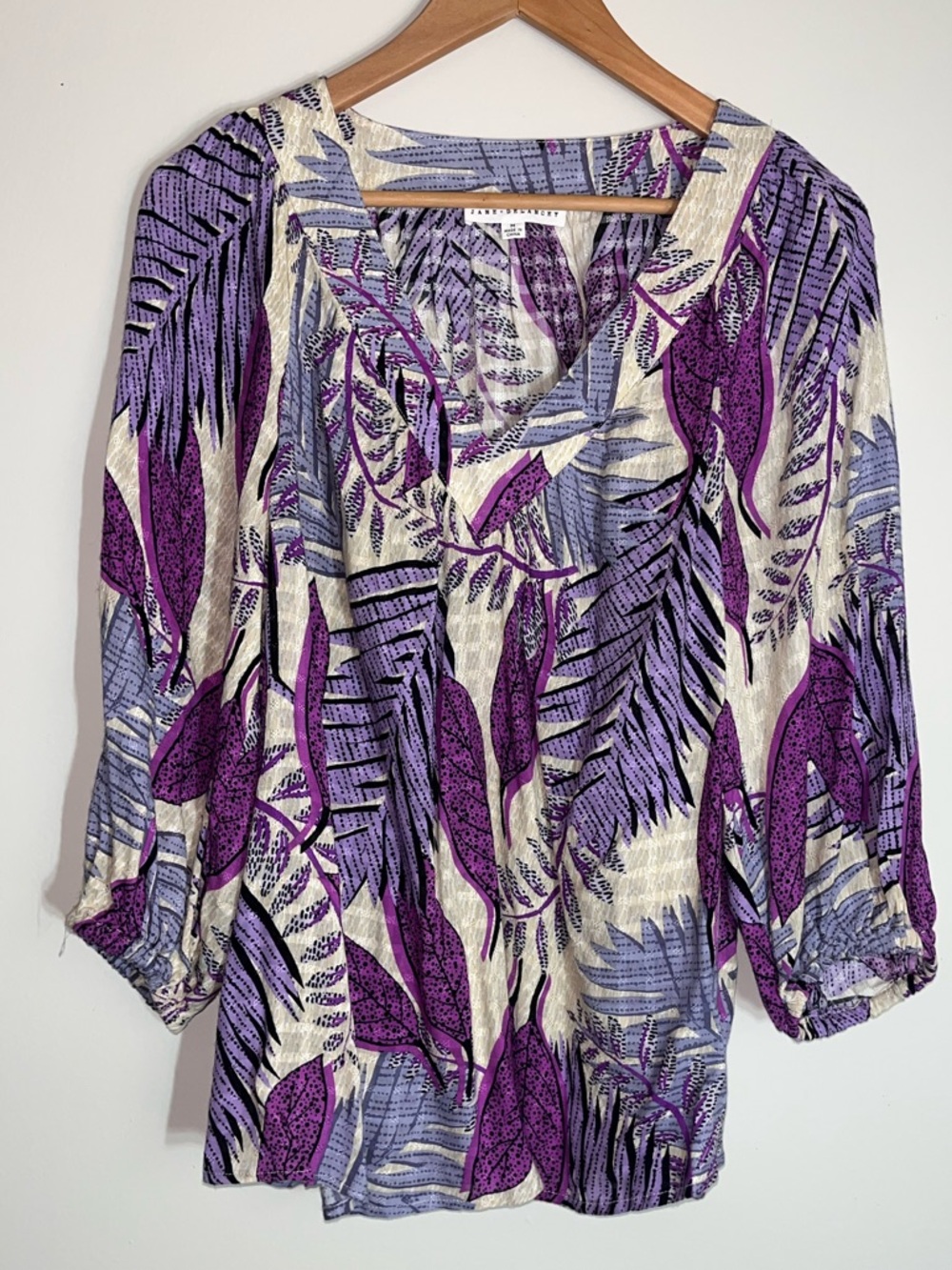 Women's V-Neck Leaf Print Blouse in Purple and Cream